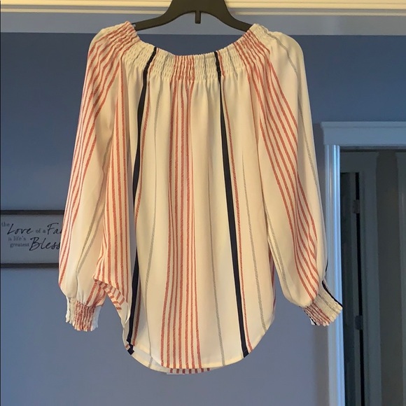 Express long sleeve blouse - Picture 3 of 3